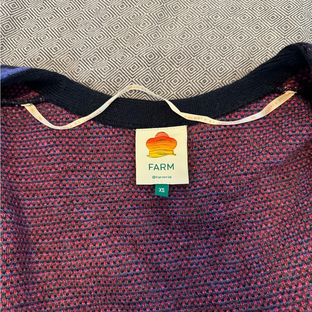 Colorful Heart Patterned Women's Sweater - Picture 10 of 15